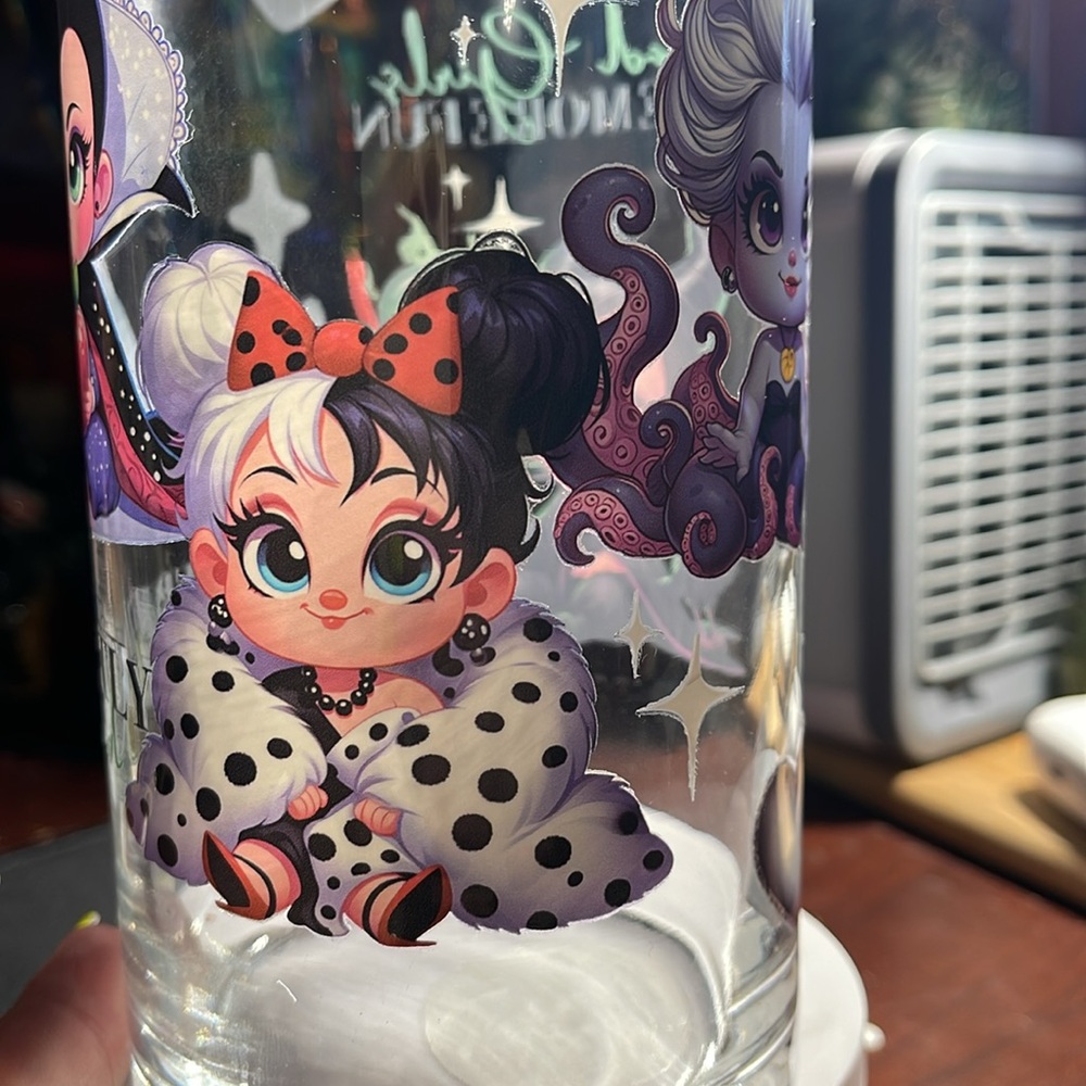 Handcrafted baby villain glass - Picture 3 of 4